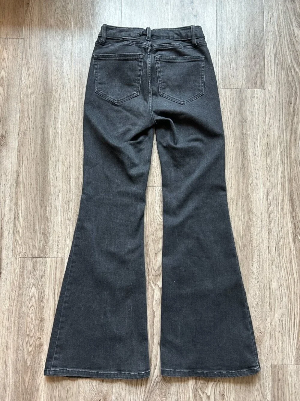 Wild Fable High Rise Acampanado de Tiro Alto Flare Jeans in Black Size 4 - Picture 11 of 12